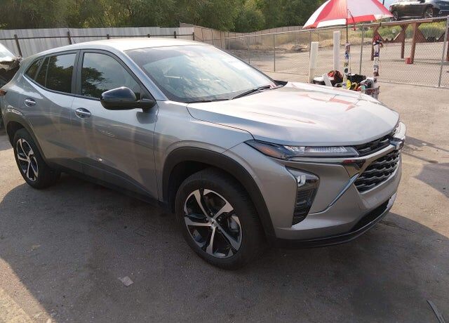 2025 CHEVROLET Trax