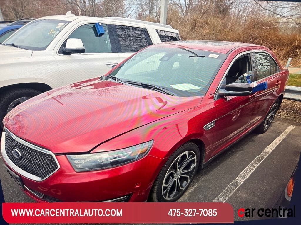 2013 FORD Taurus