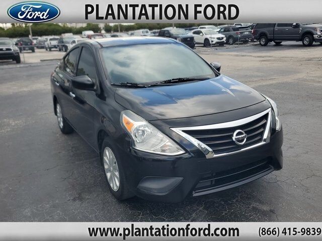 2017 NISSAN Versa