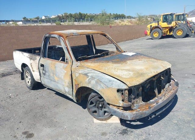 2002 TOYOTA Tacoma