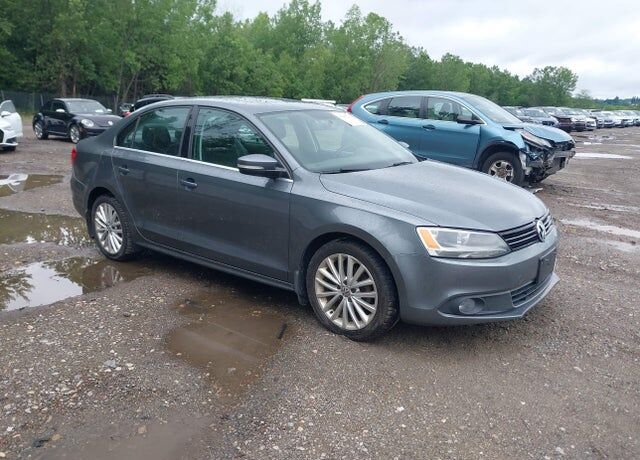 2013 VOLKSWAGEN Jetta