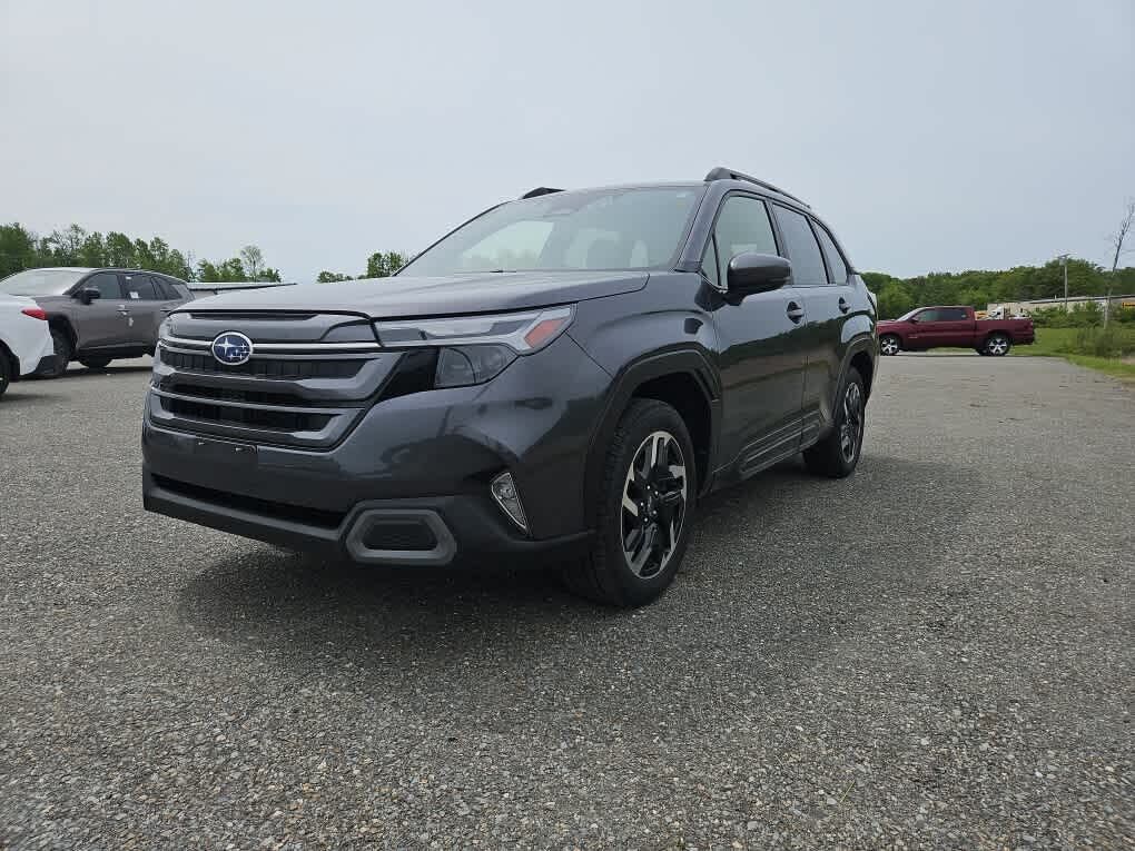 2025 SUBARU Forester