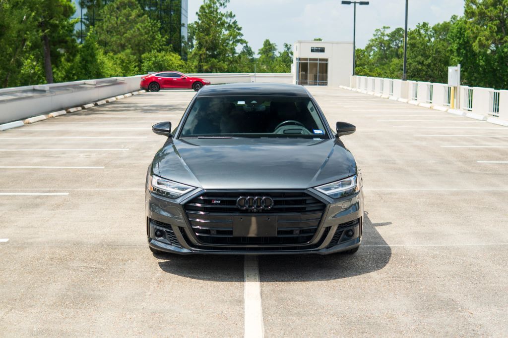 2021 Audi S8