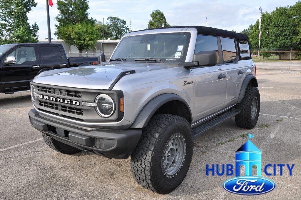 2023 FORD Bronco
