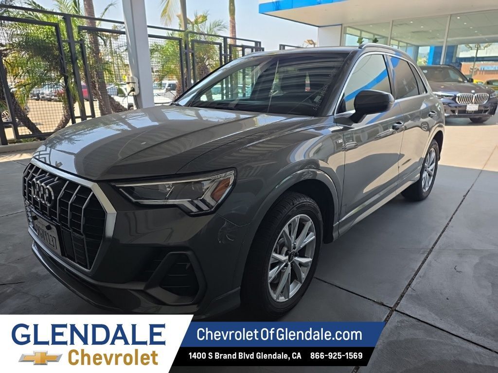 2023 Audi Q3