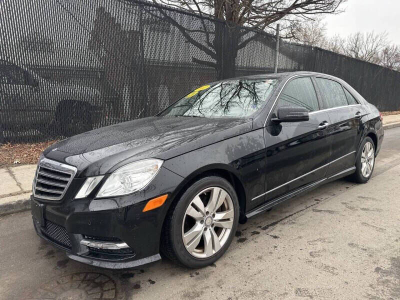 2013 MERCEDES-BENZ E-Class