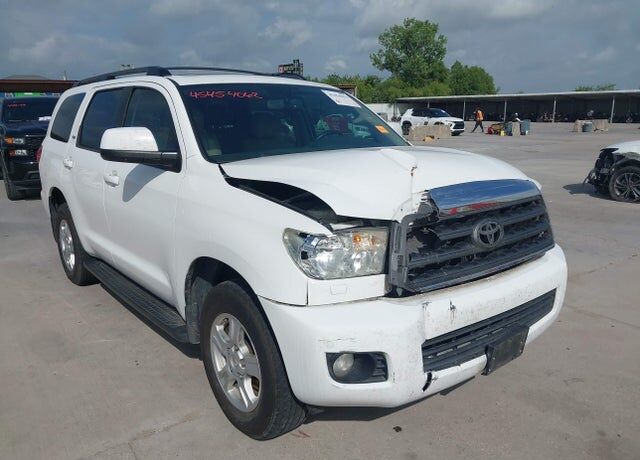 2016 TOYOTA Sequoia