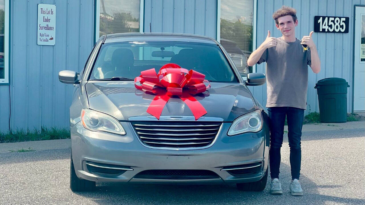 2012 CHRYSLER 200