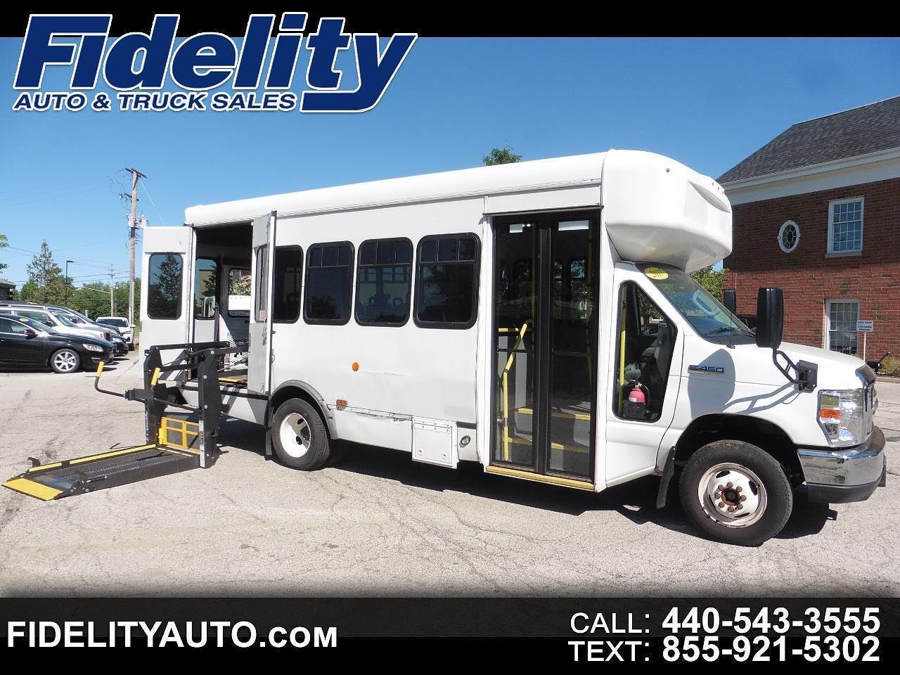 2017 FORD E-450