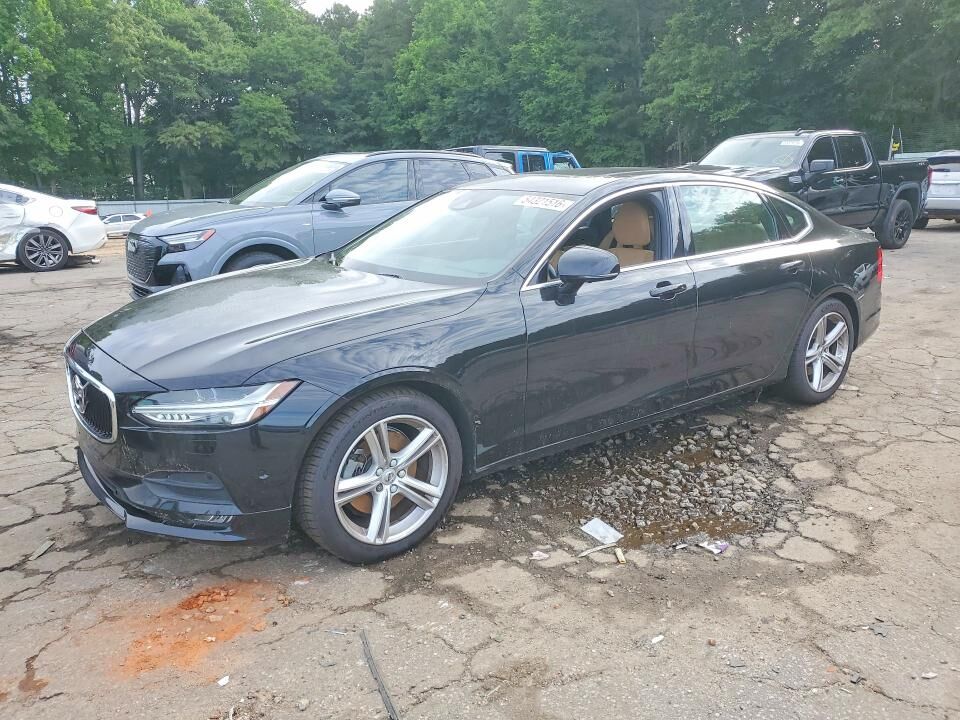 2018 VOLVO S90