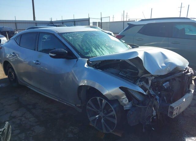 2017 NISSAN Maxima