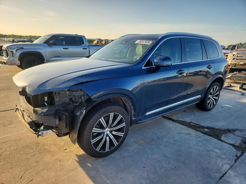 2023 VOLVO XC90