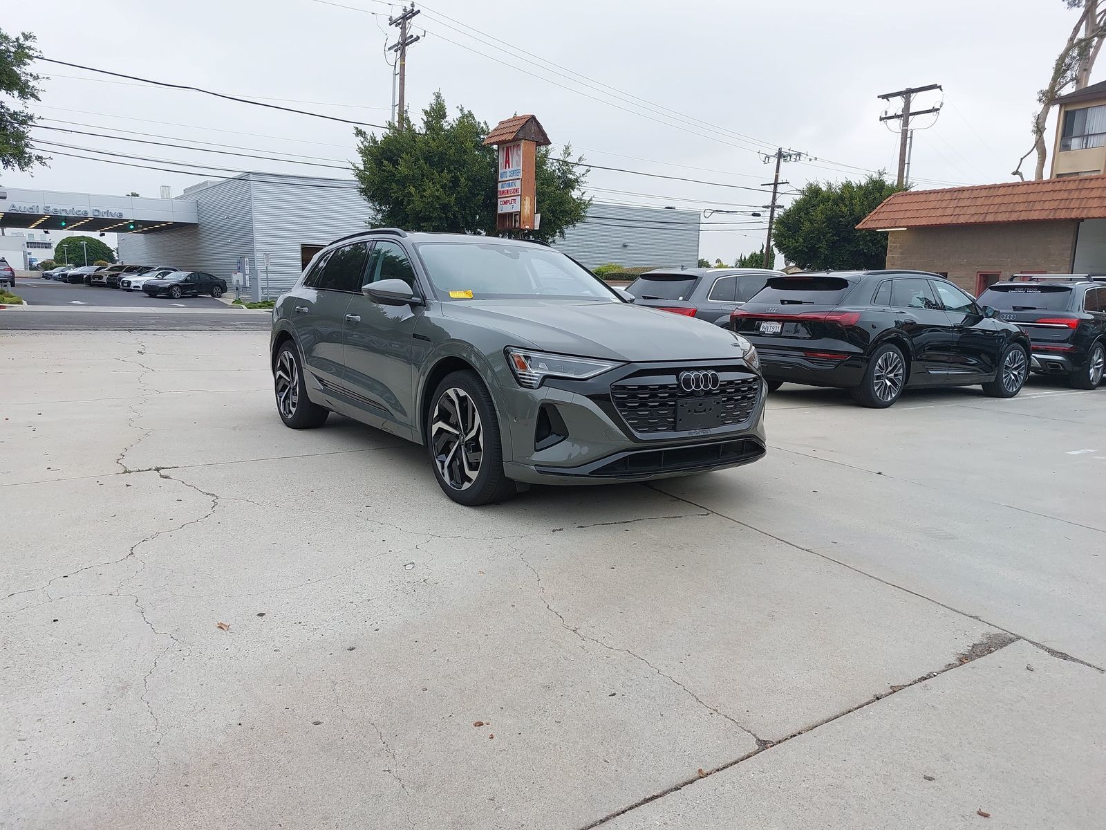 2024 Audi Q8