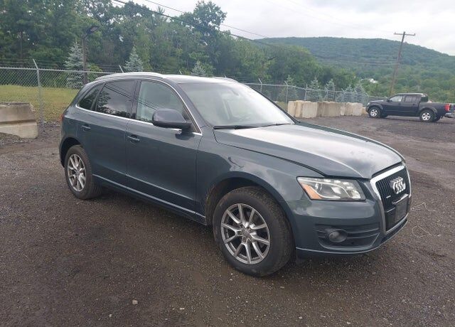 2010 AUDI Q5