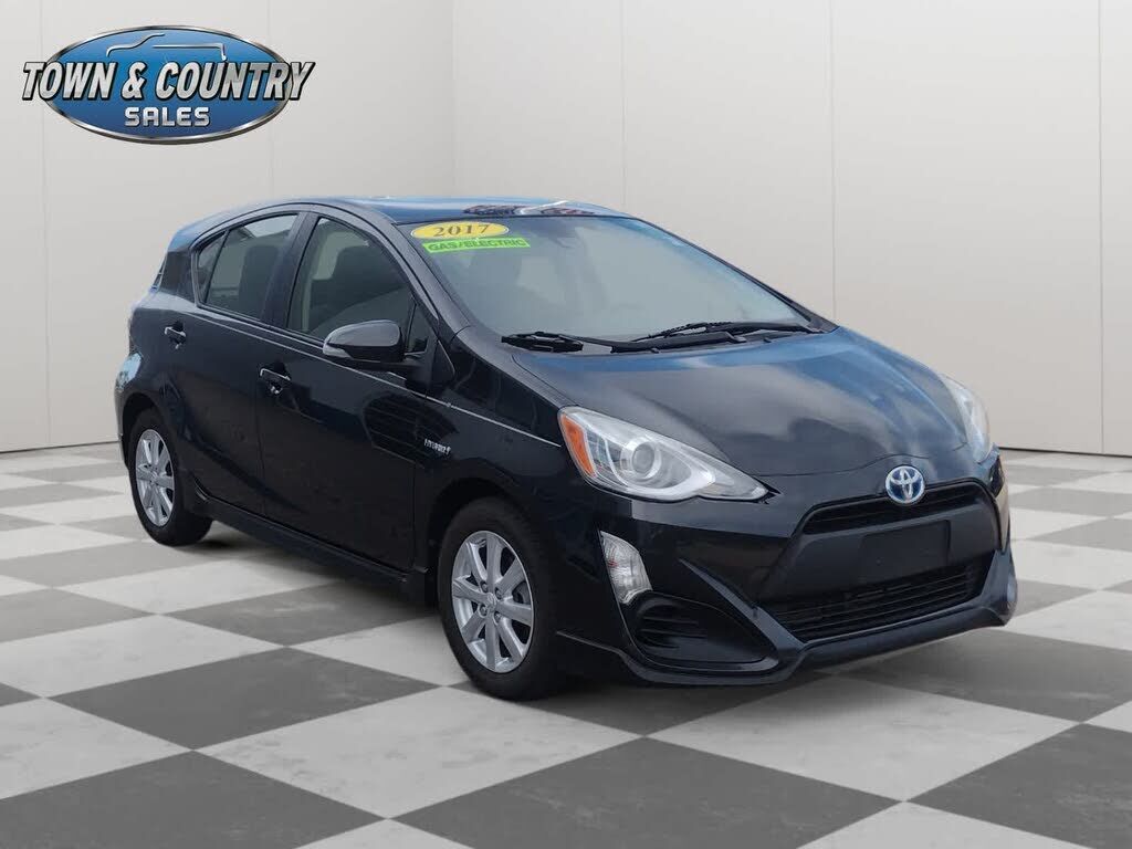 2017 TOYOTA Prius