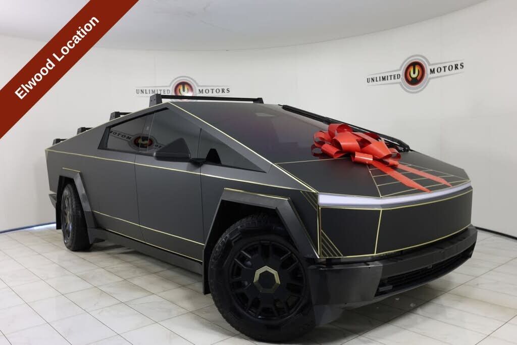 2024 TESLA Cybertruck