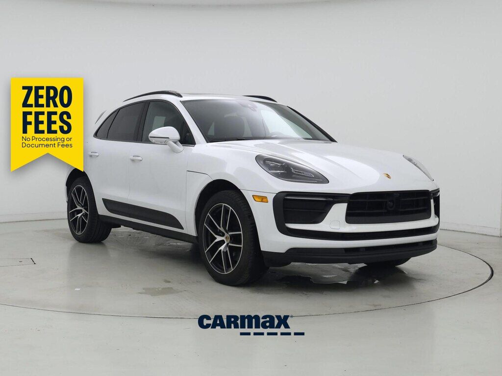 2022 PORSCHE Macan