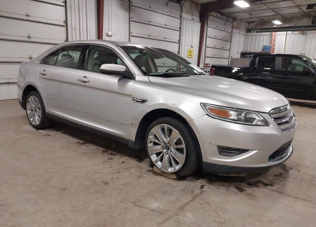 2010 FORD Taurus