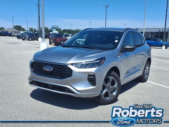 2024 FORD Escape