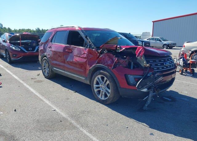 2017 FORD Explorer