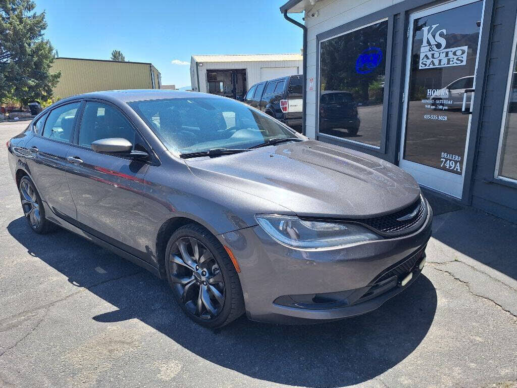 2015 CHRYSLER 200