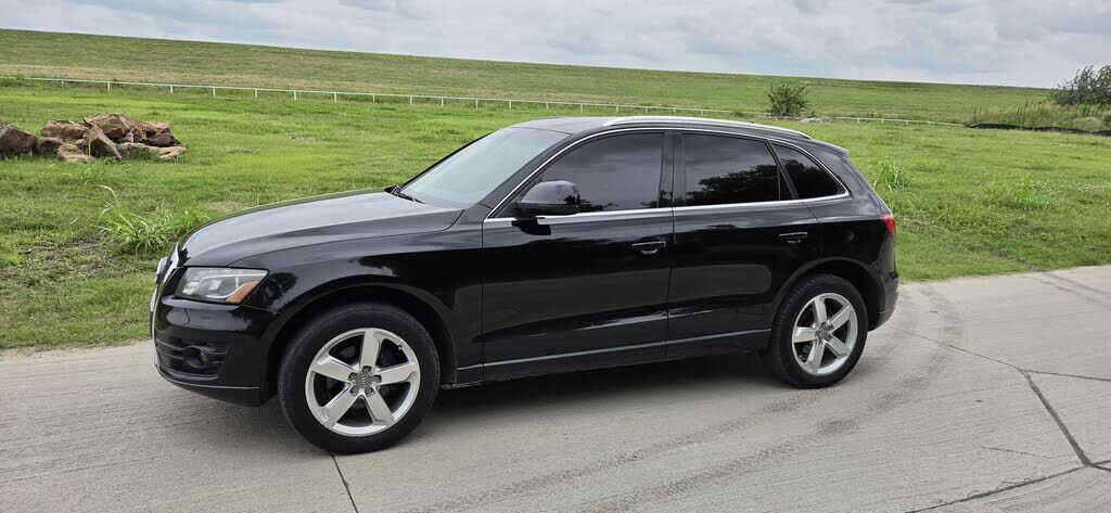 2011 AUDI Q5