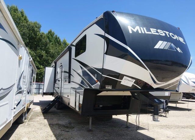 2020 HEARTLAND RV Gateway & Milestone