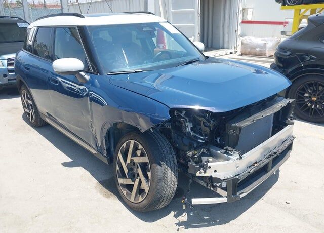 2025 MINI Countryman