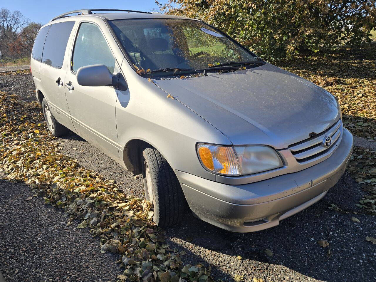 2001 TOYOTA Sienna