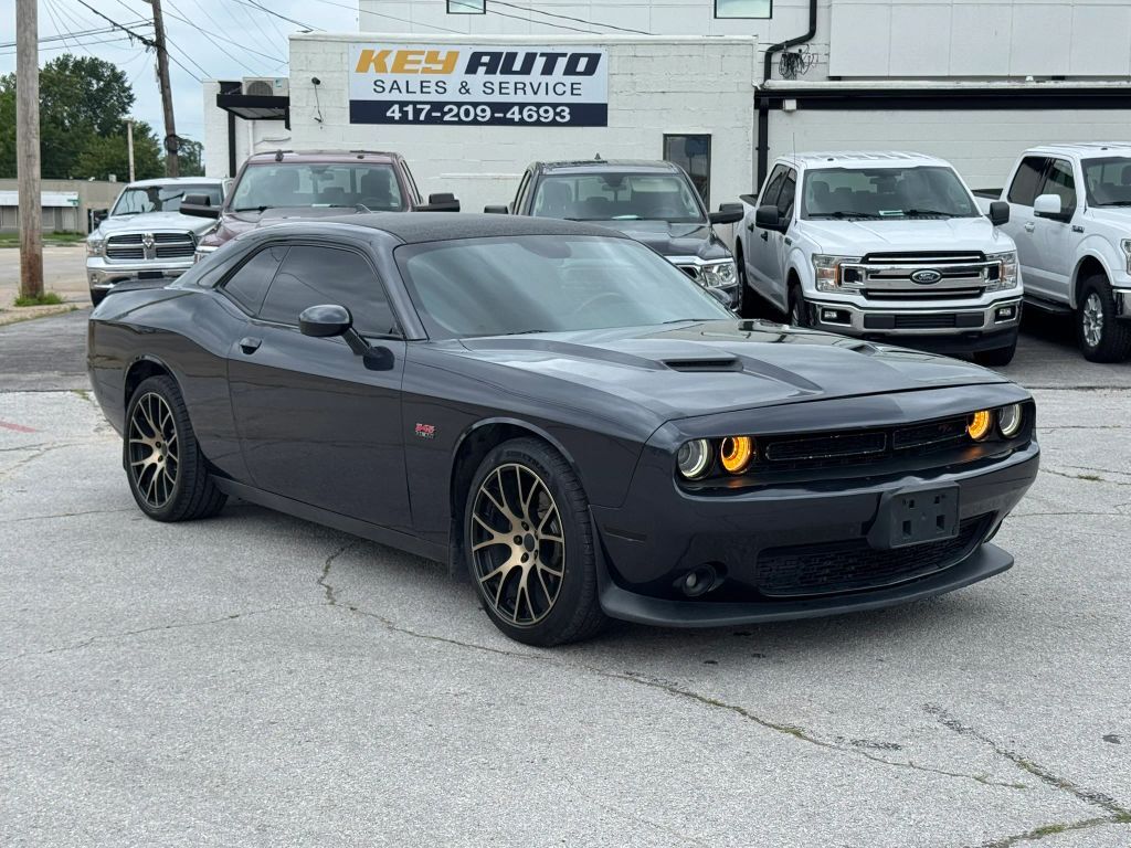 2017 DODGE Challenger