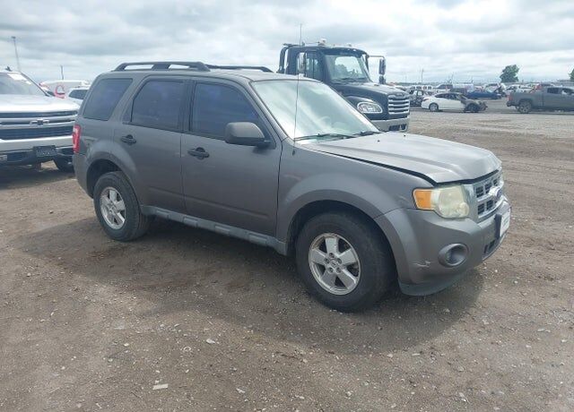2011 FORD Escape