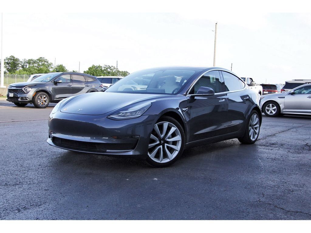 2018 TESLA Model 3