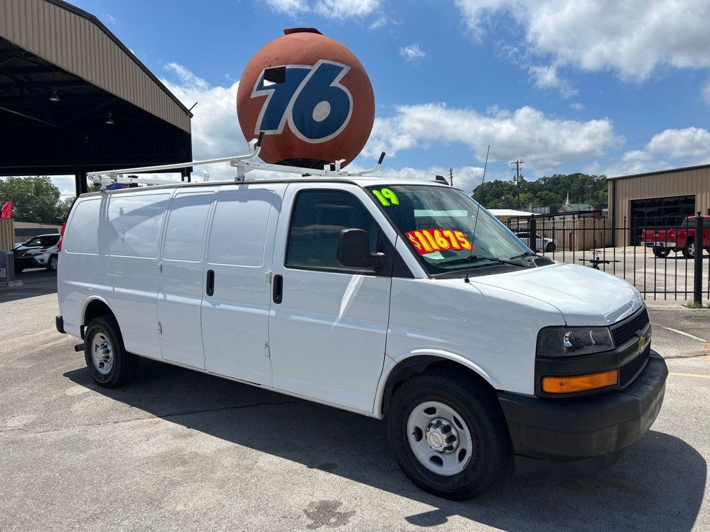 2019 CHEVROLET Express