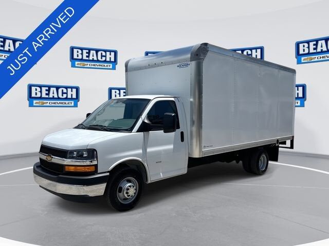 2026 CHEVROLET Express