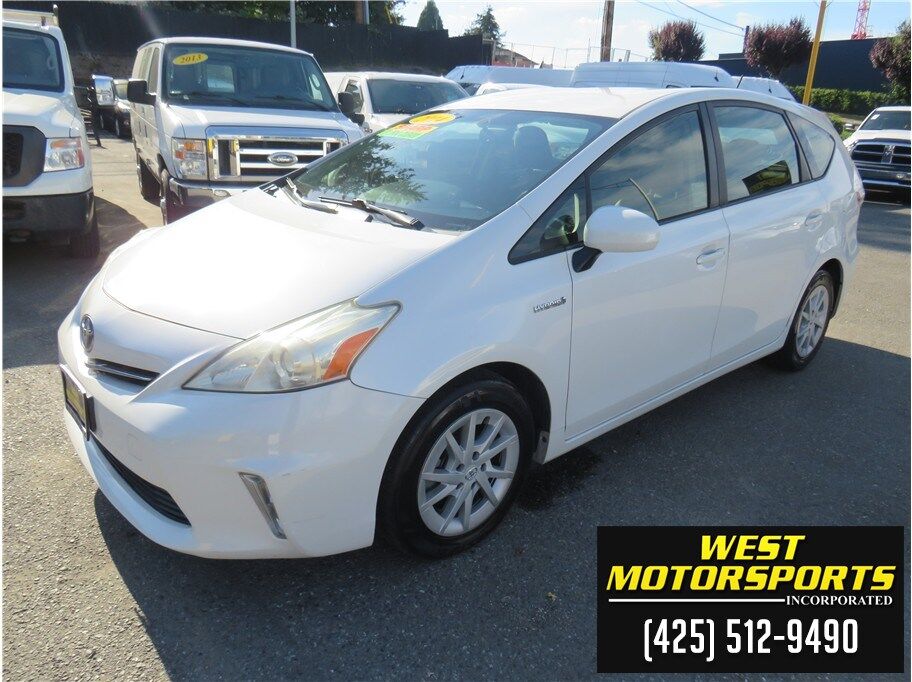 Toyota Prius V
