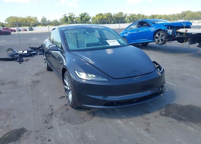 2026 TESLA Model 3