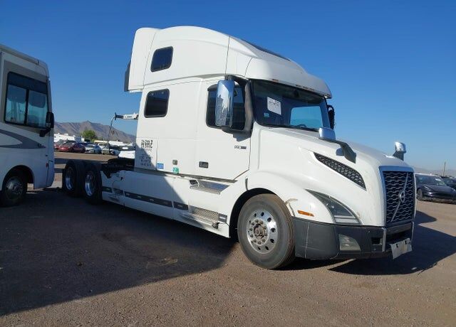 2019 VOLVO TRUCK VNL