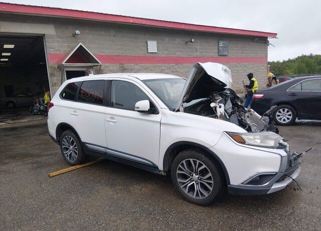 2017 MITSUBISHI Outlander