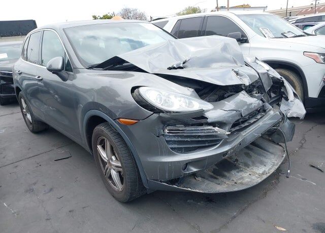2014 PORSCHE Cayenne