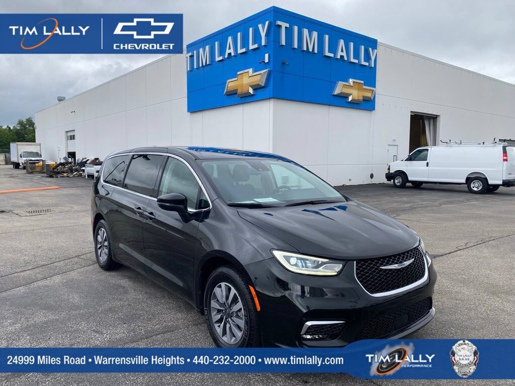 2023 CHRYSLER Pacifica