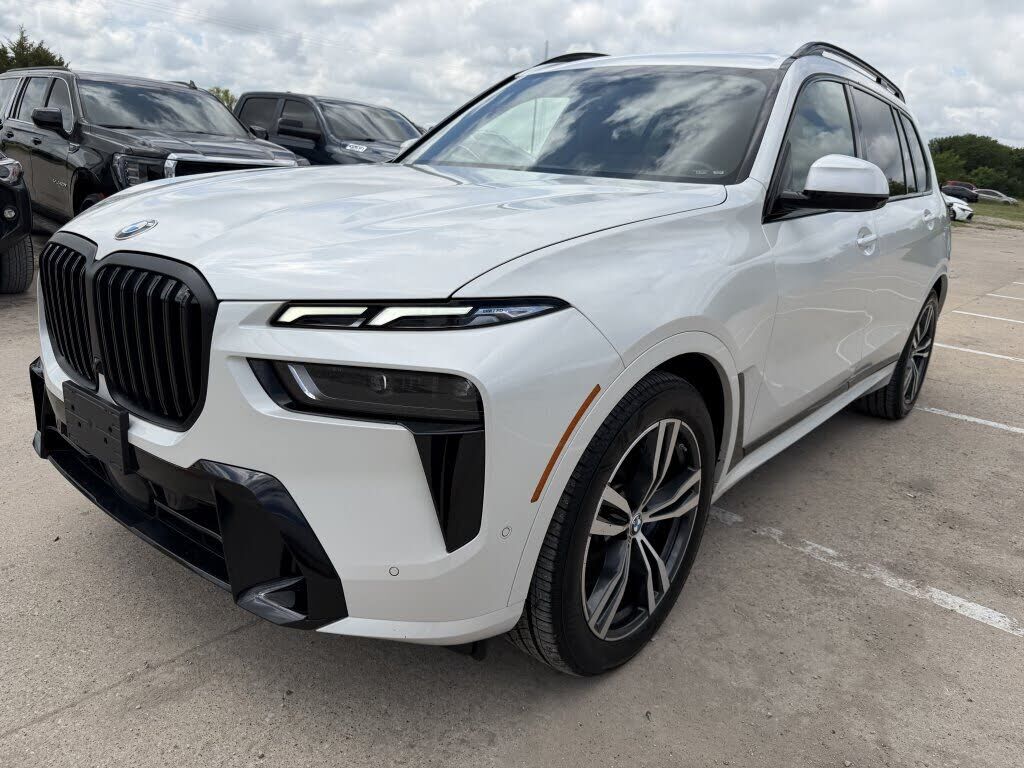 2025 BMW X7