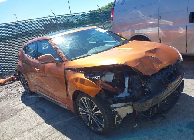 2016 HYUNDAI Veloster