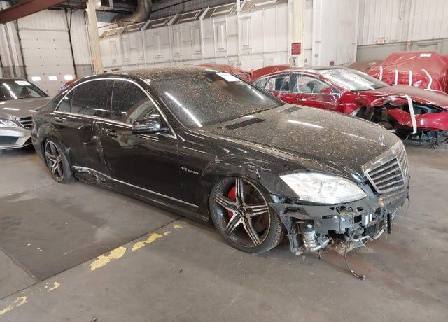 2013 MERCEDES-BENZ S-Class