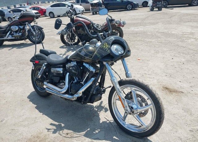 2015 HARLEY DAVIDSON Dyna Wide Glide