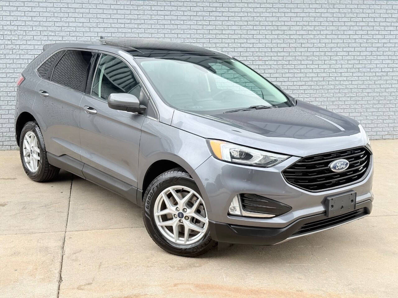 2022 FORD Edge