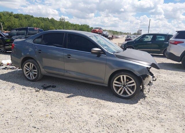 2013 VOLKSWAGEN Jetta