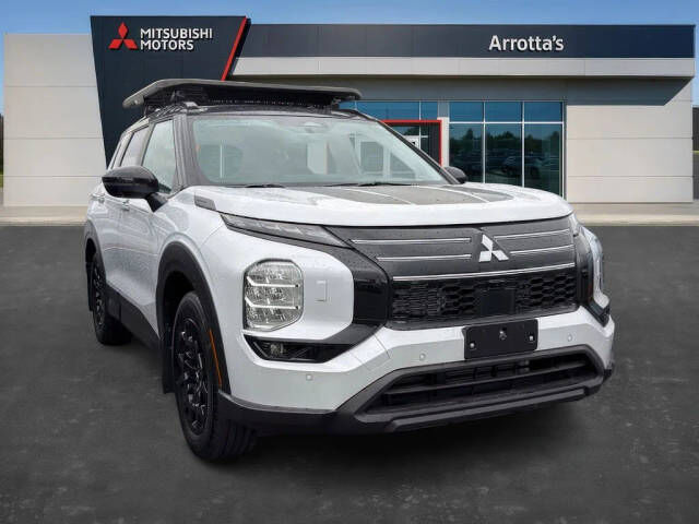 2026 MITSUBISHI Outlander