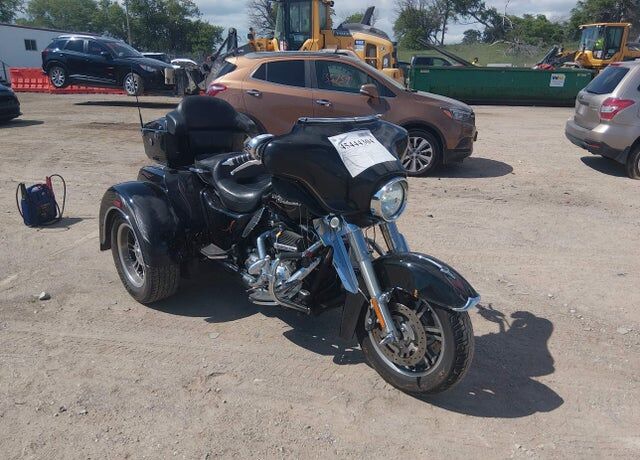 2010 HARLEY DAVIDSON Street Glide Trike