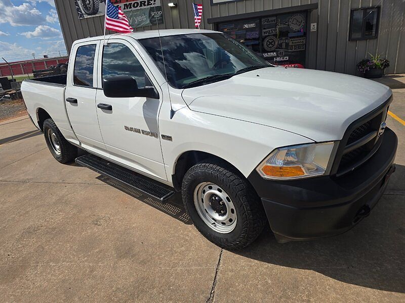 2012 DODGE Ram