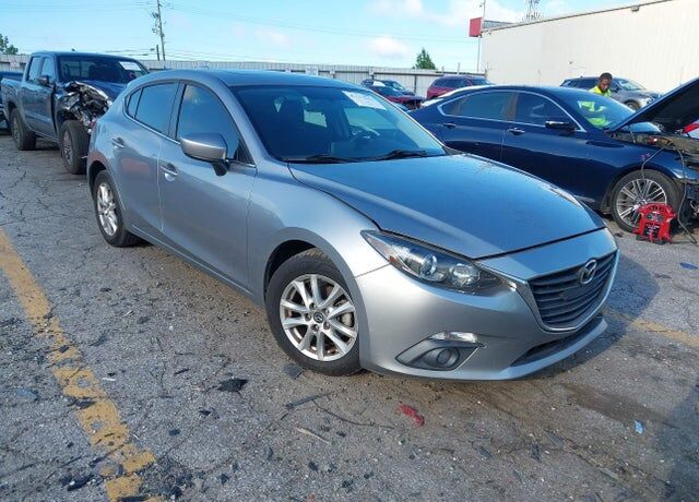 2015 MAZDA Mazda3